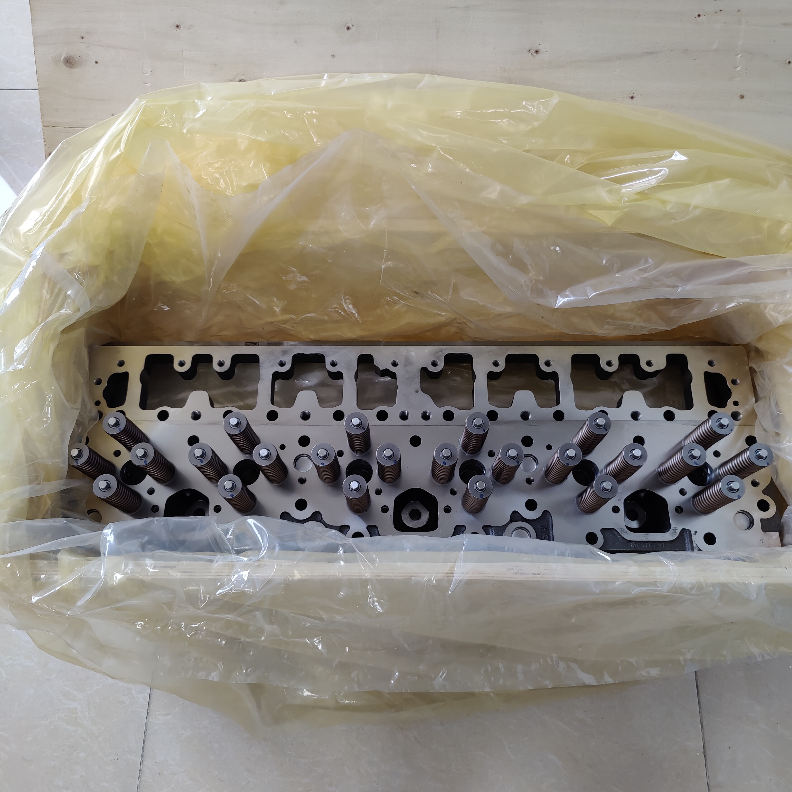 cylinder head for M11